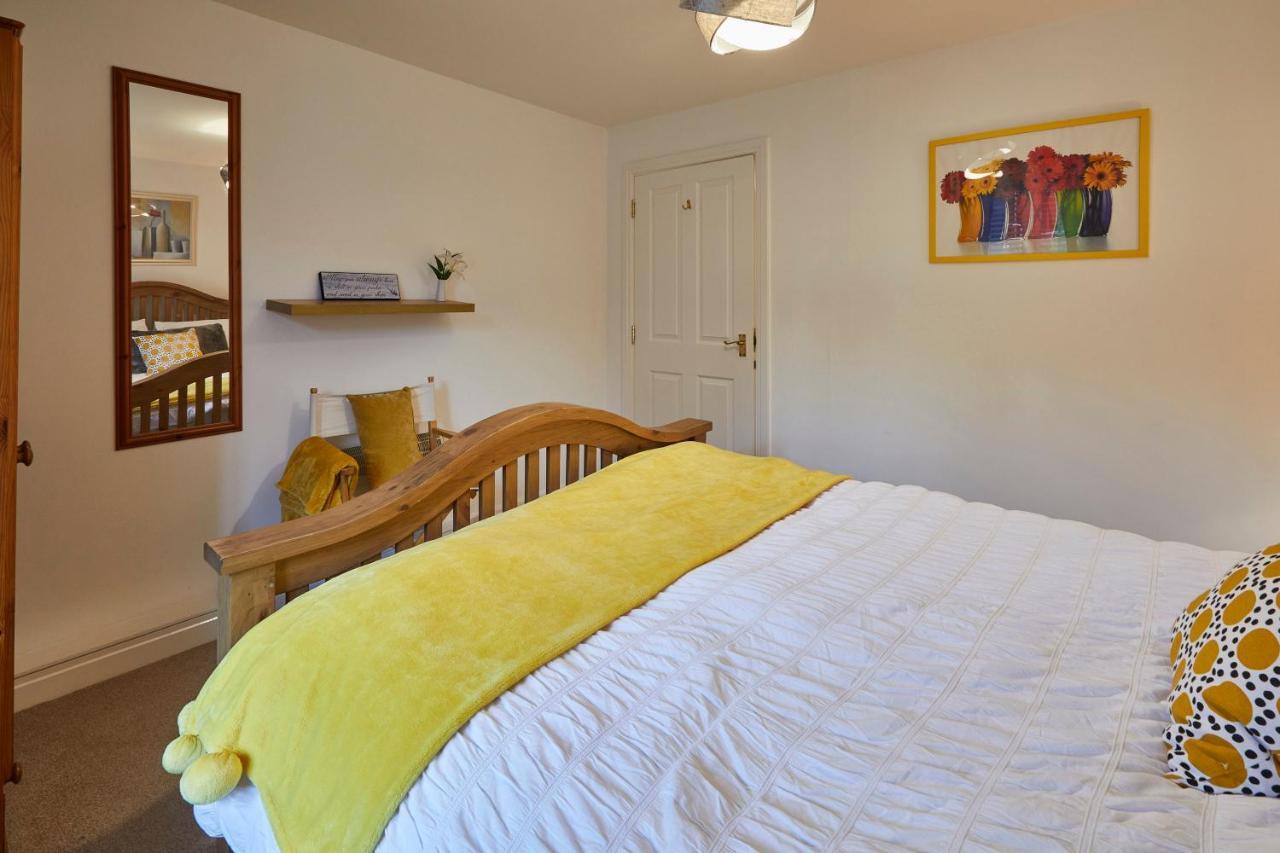 Host & Stay - Riverrun Whitby Bagian luar foto