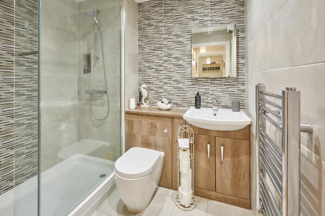 Host & Stay - Riverrun Whitby Bagian luar foto