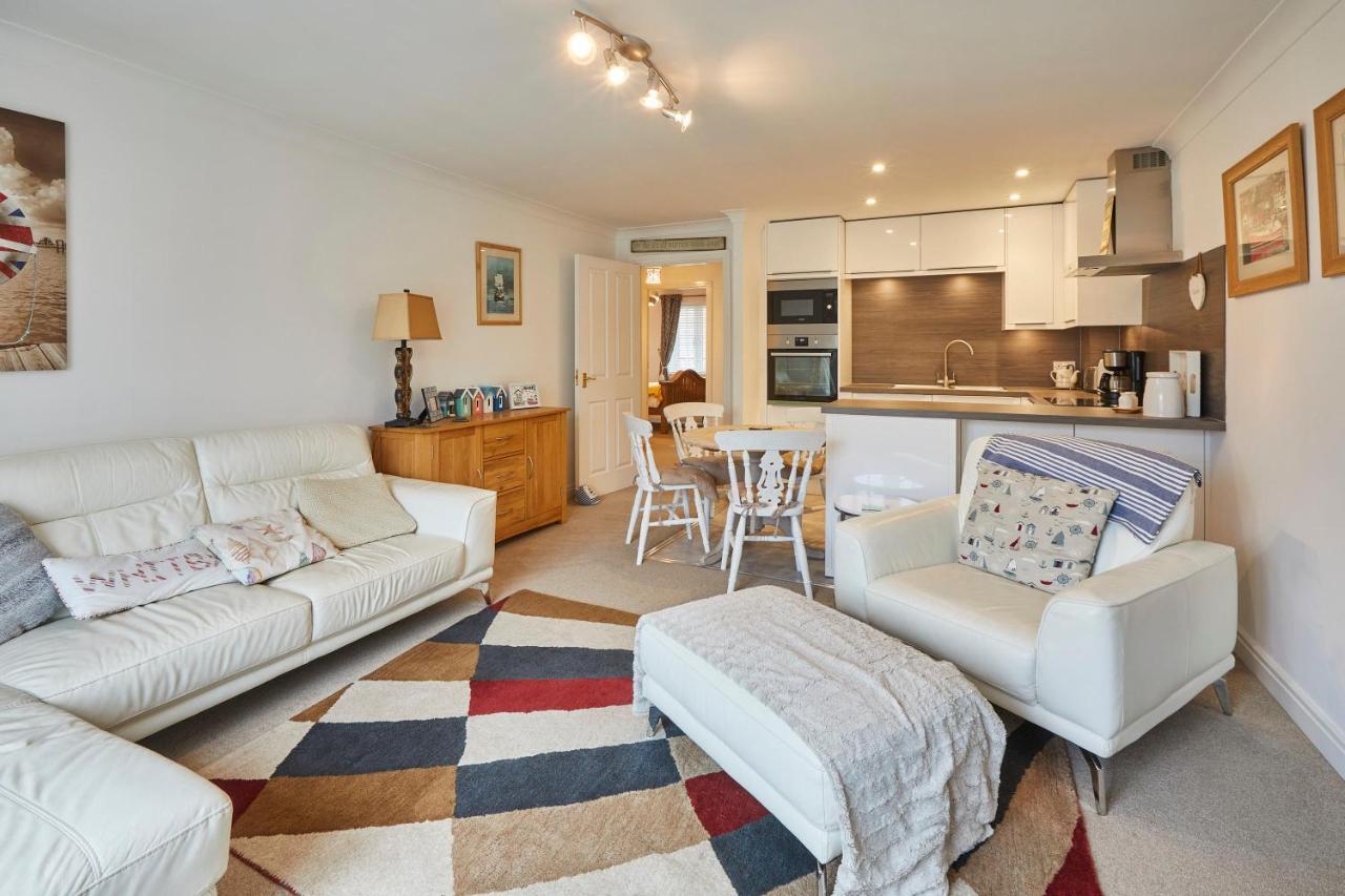 Host & Stay - Riverrun Whitby Bagian luar foto