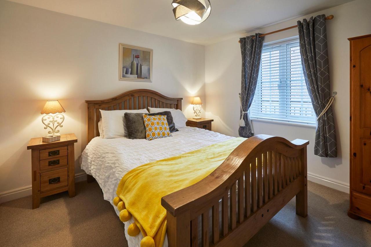Host & Stay - Riverrun Whitby Bagian luar foto