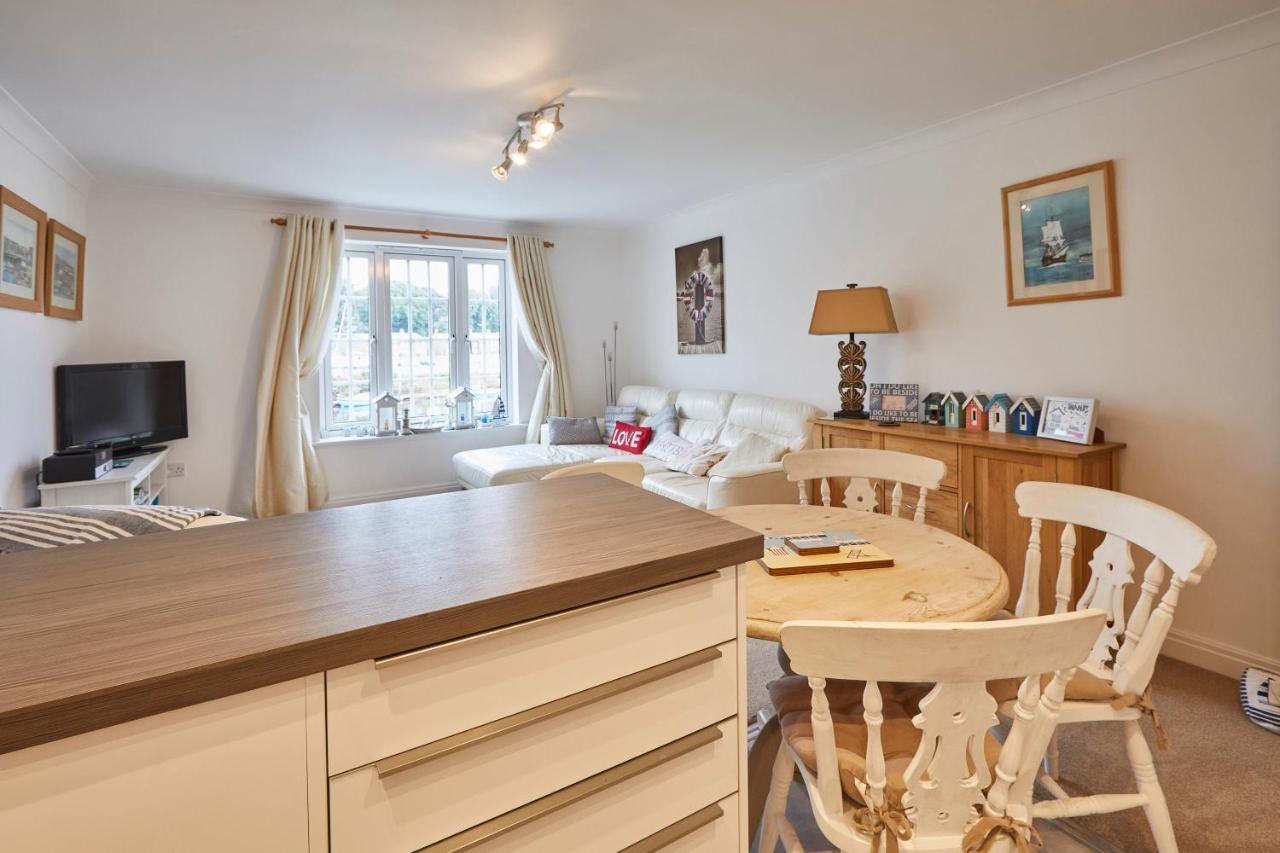 Host & Stay - Riverrun Whitby Bagian luar foto